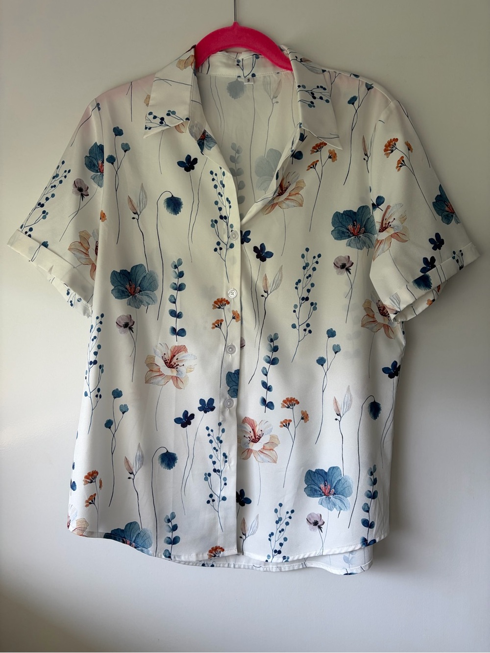 zeagoo Women’s Button Down Blouse Rolled Cuffed Short Sleeve Shirt - Size S